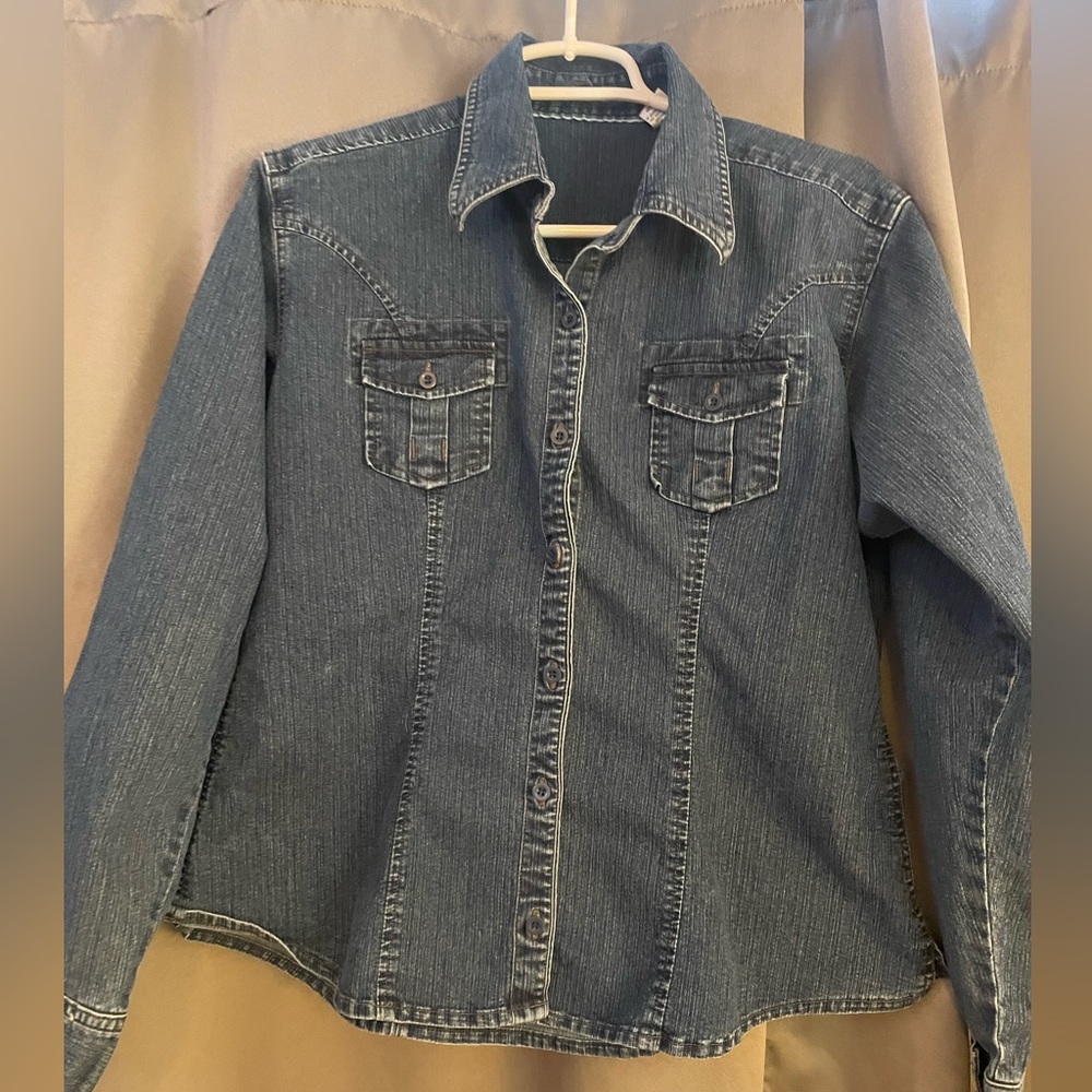 Riders Demim Button Up Size M